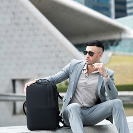 TRAVEL HUNTER