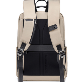 LUXURY HUNTER